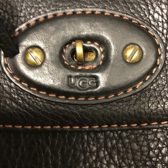 Genuine Ugg Bag. - Picture 8 of 9